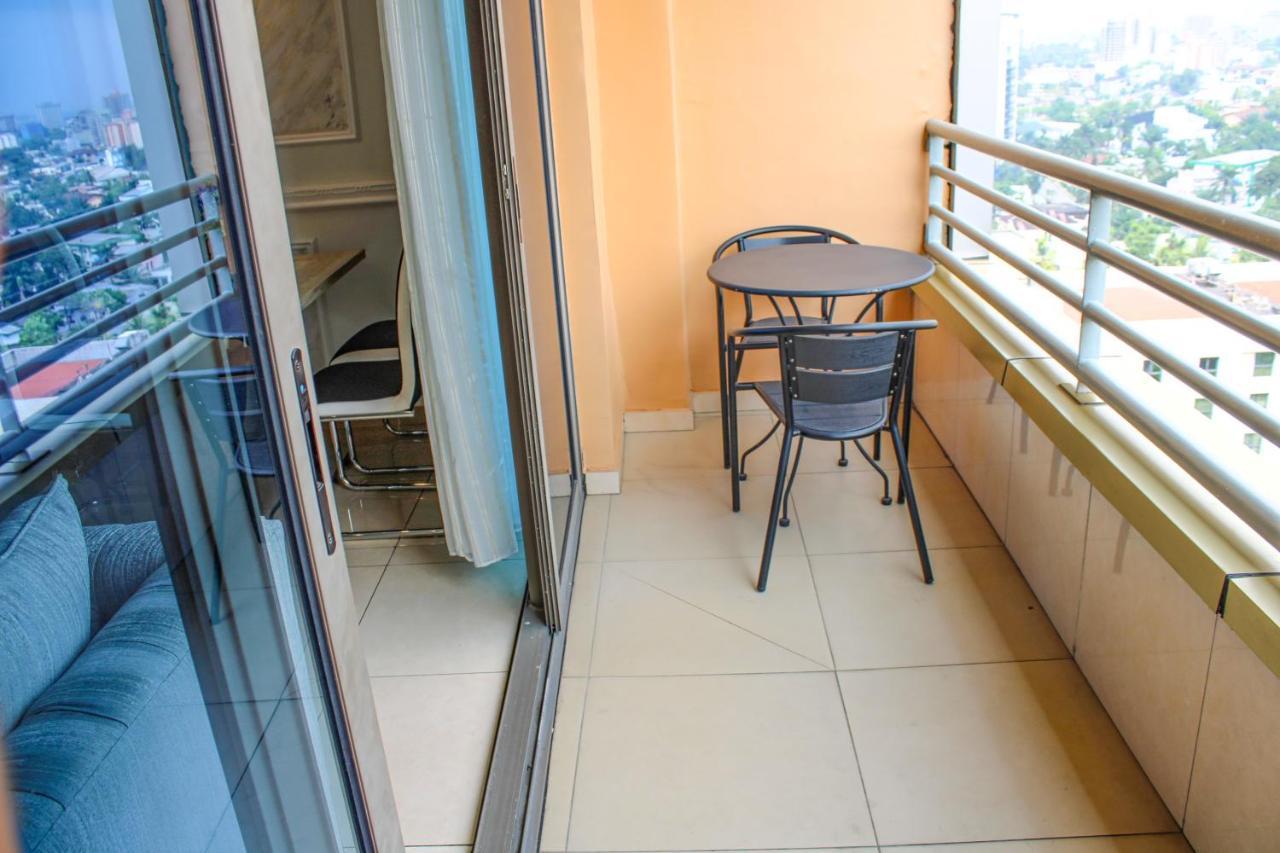 Residence Le Carat Bonapriso Douala Eksteriør billede