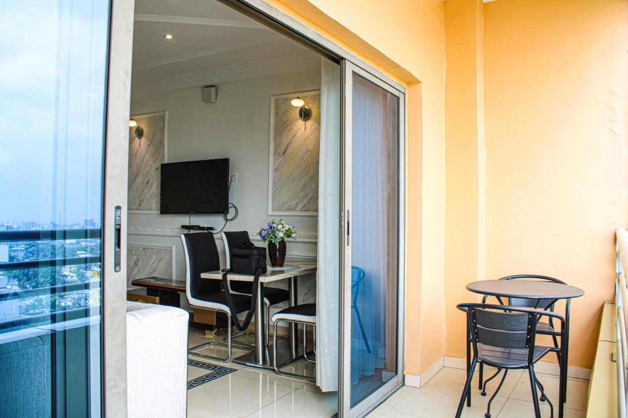 Residence Le Carat Bonapriso Douala Eksteriør billede