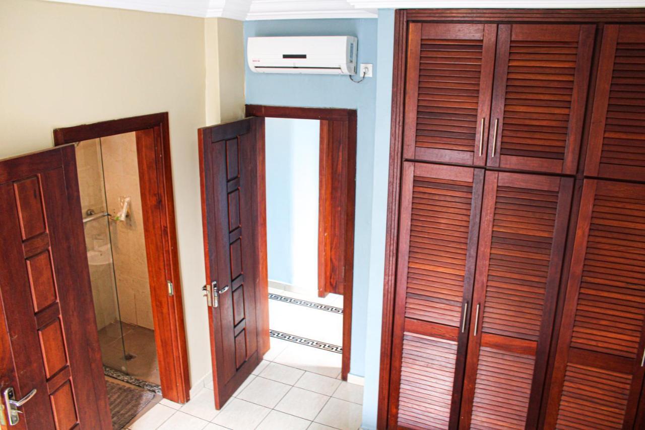 Residence Le Carat Bonapriso Douala Eksteriør billede