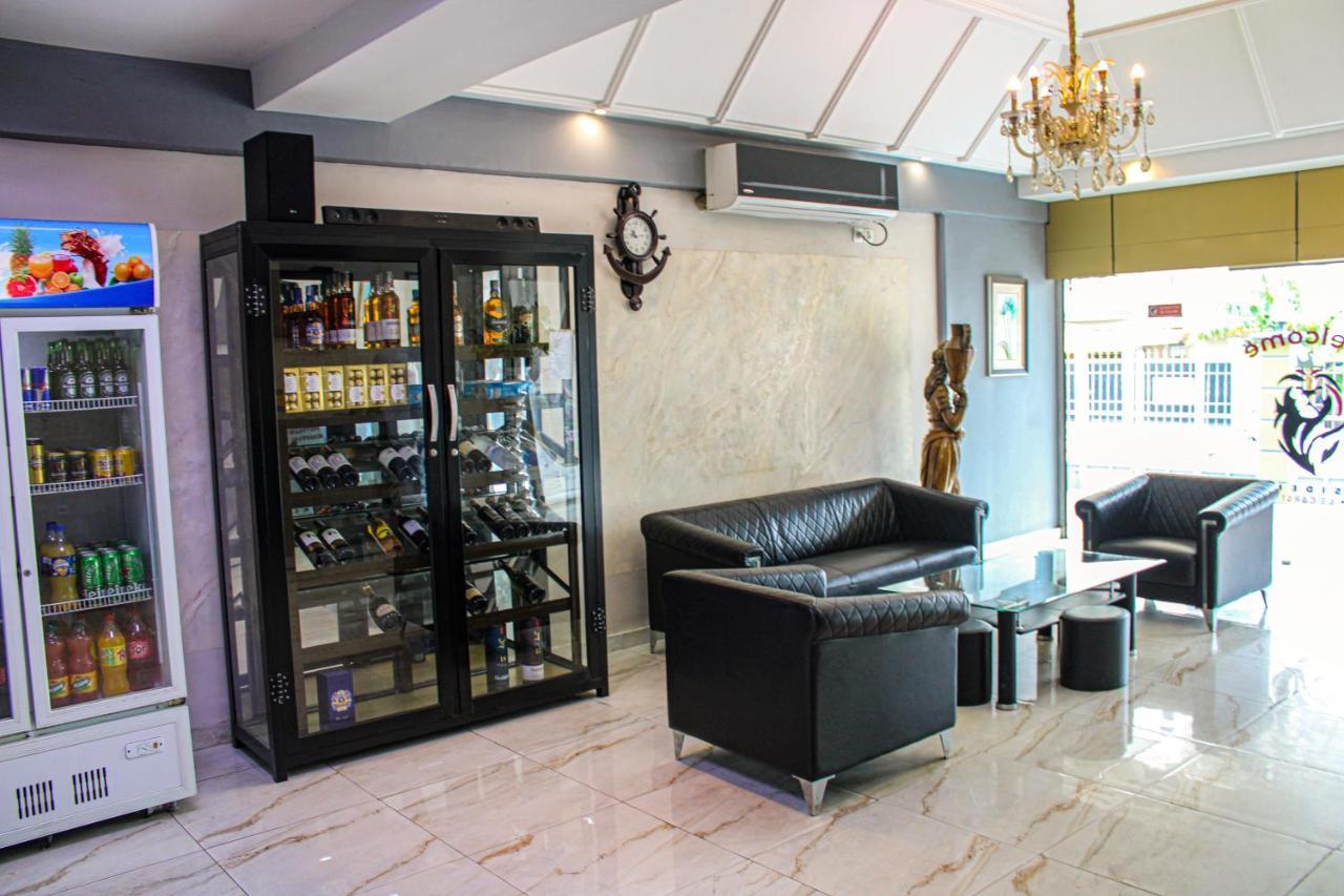 Residence Le Carat Bonapriso Douala Eksteriør billede