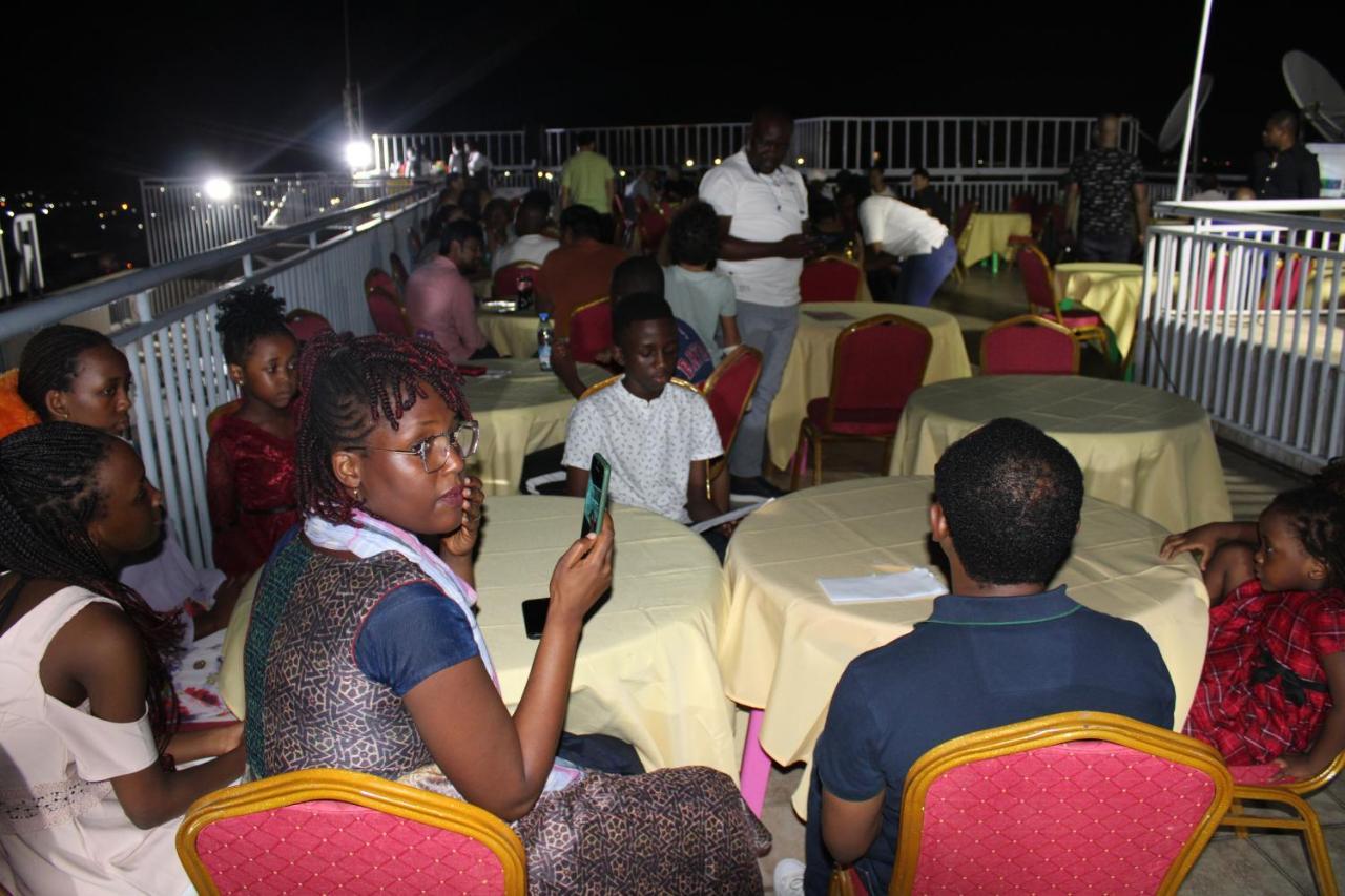 Residence Le Carat Bonapriso Douala Eksteriør billede